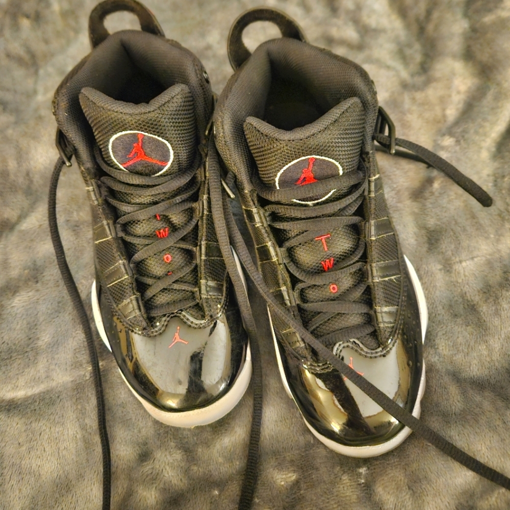Kids Jordans EUC!